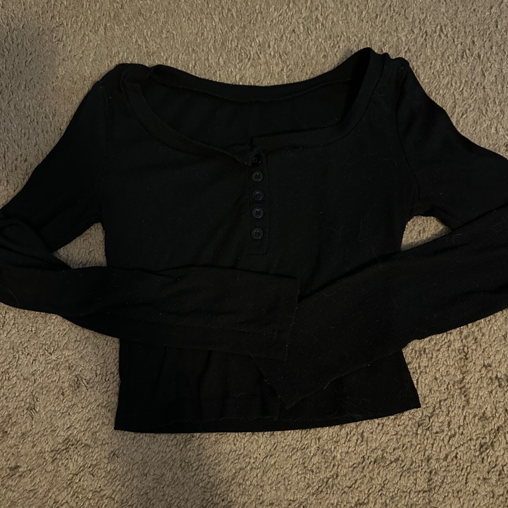 Black Long Sleeve Button-Up Top